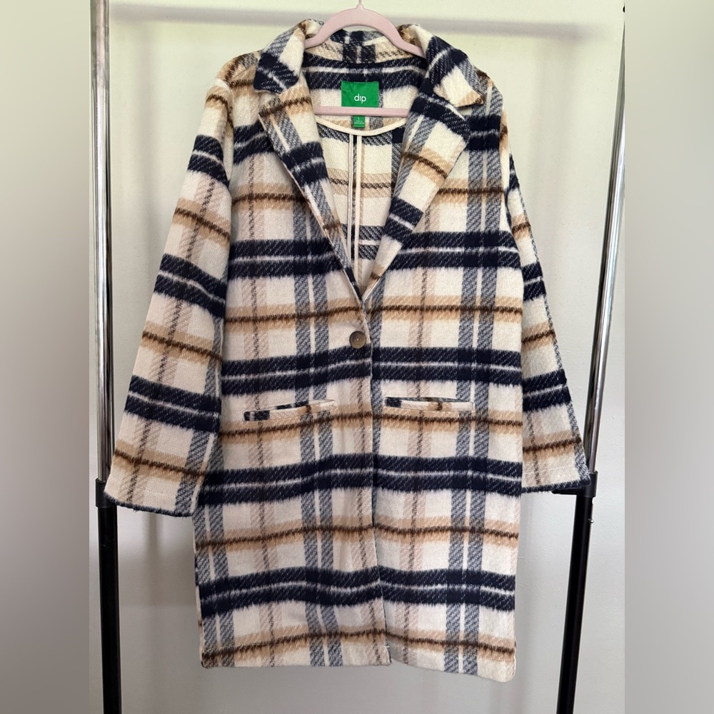 DIP Plaid Coat with Pockets